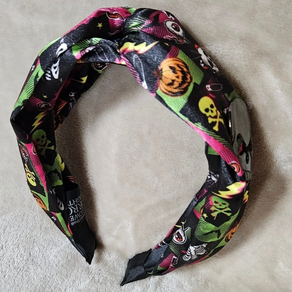 Universal Studios Halloween Horror Nights Knotted Headband Skull Pumpkin Black